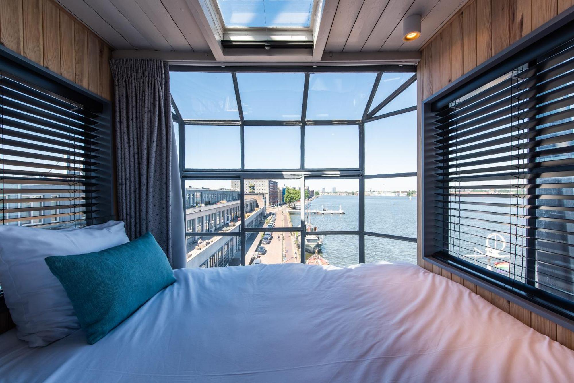 Numa Amsterdam The Crane Aparthotel Exterior photo